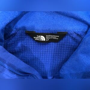 Women’s The North Face Blue BMW Quarter Zip